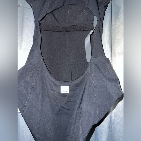Vuori Swimsuit - Picture 6 of 9
